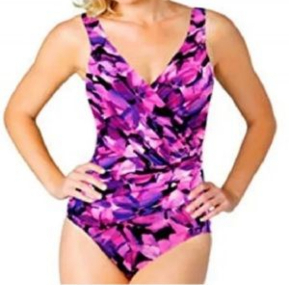 ❤️Kirkland Miracle Swimsuit